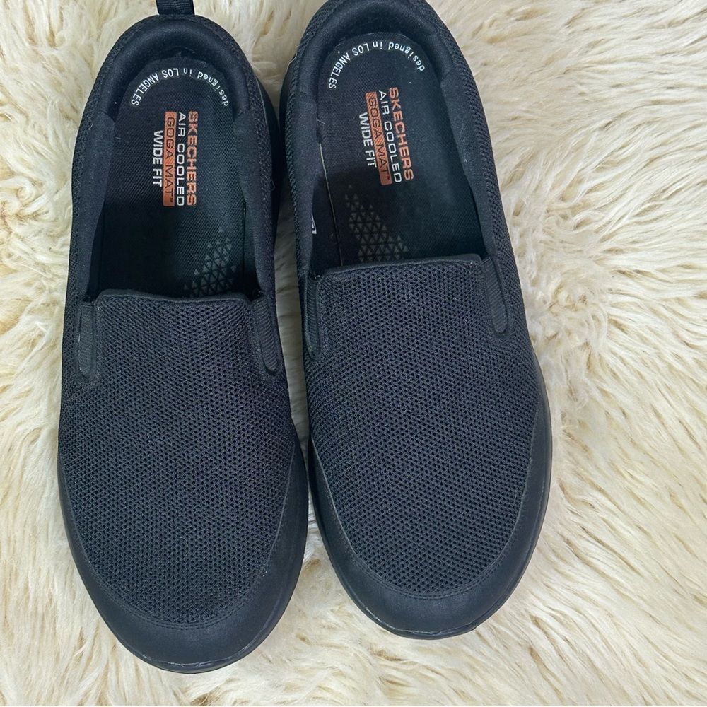 Skechers Men's Black Mesh Slip-Ons